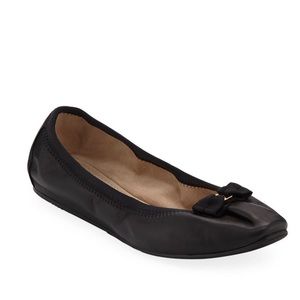 Ferragamo calfskin leather ballet flats